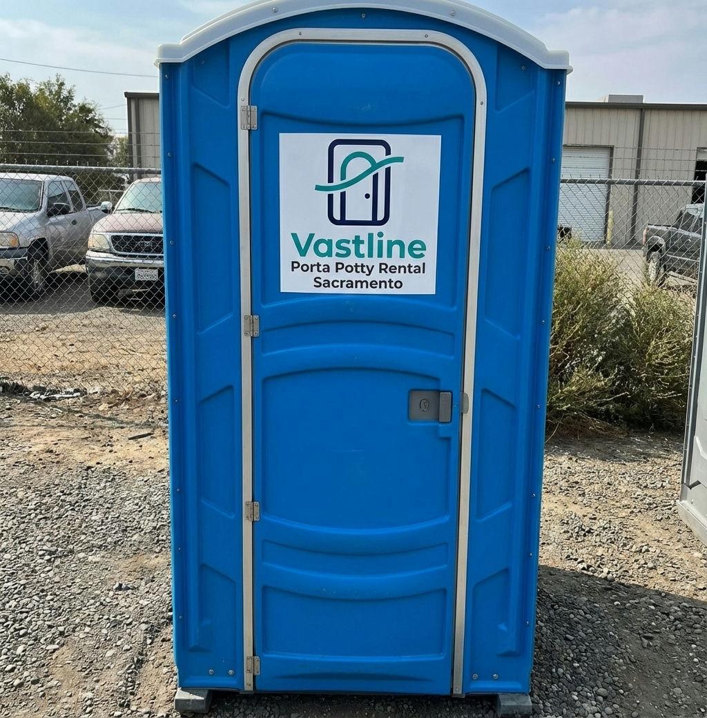Deluxe porta potty